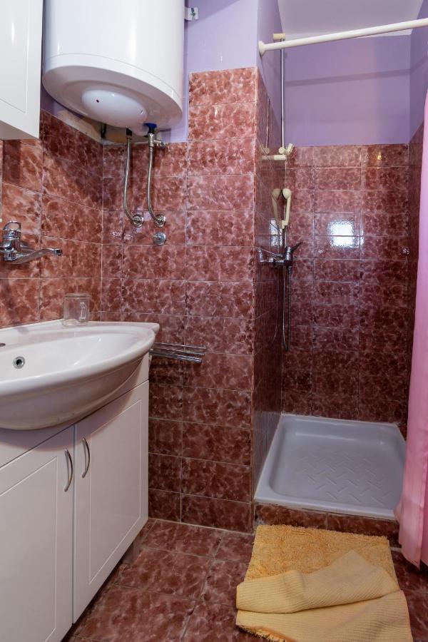 Apartments With A Parking Space Kraj, Pasman - 8457 Tkon Exterior foto
